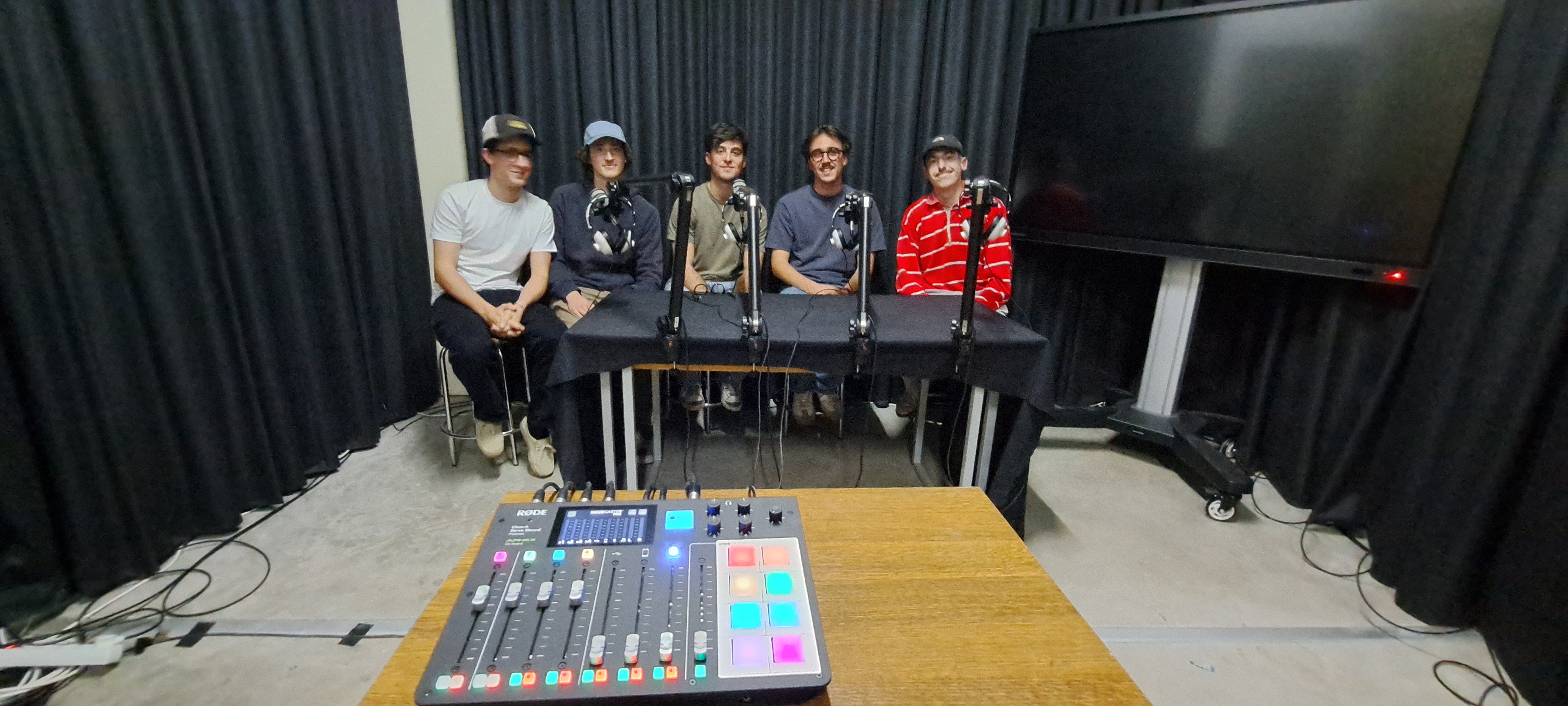 L'équipe de l'Emission Entre-Vues